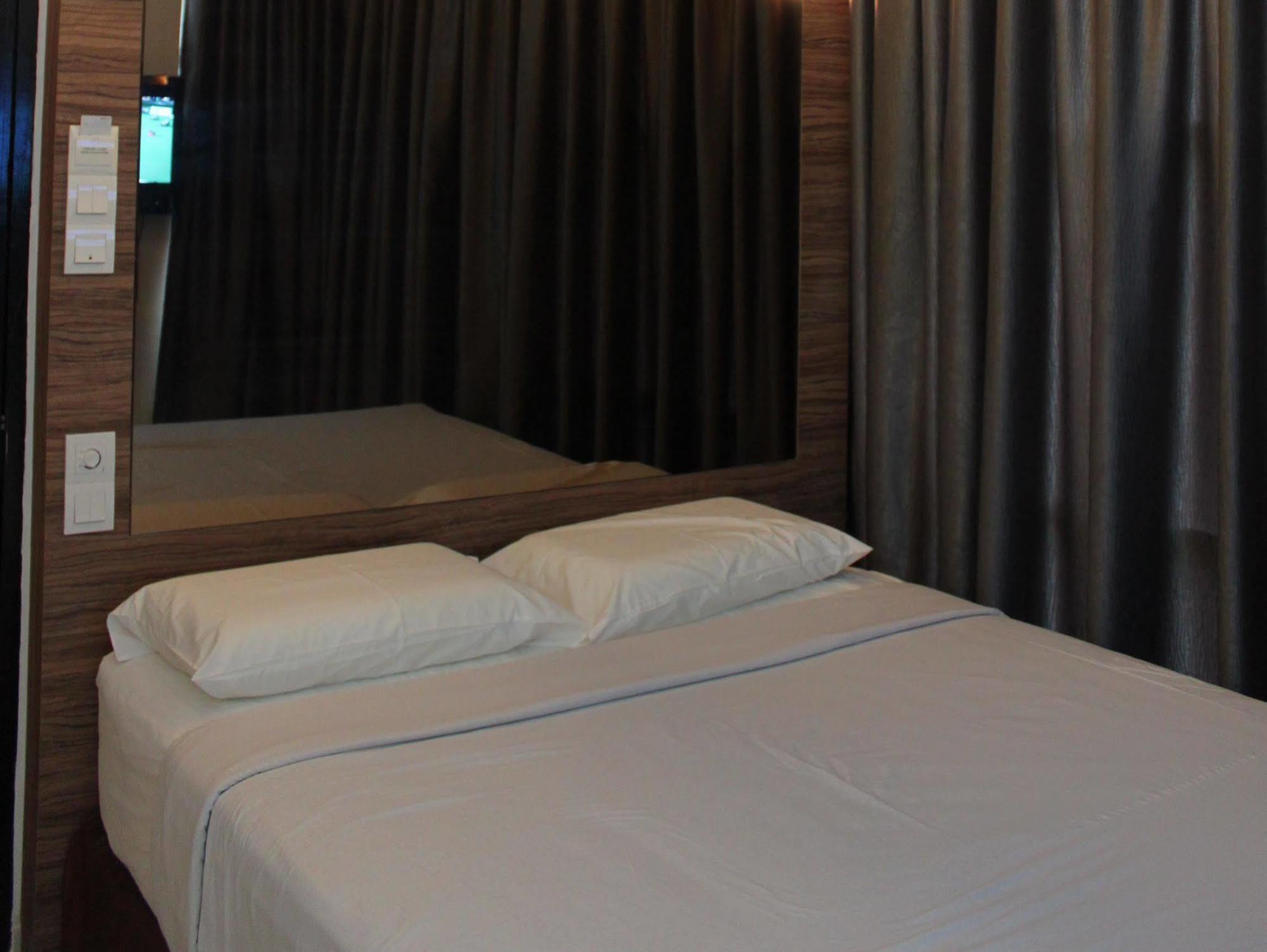 Dream Hotel Klang Exterior foto